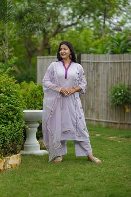 Purple lotus hand embroidered cotton kurta set 2