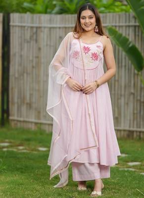 Baby pink lotus hand embroidered cotton kurta set 1