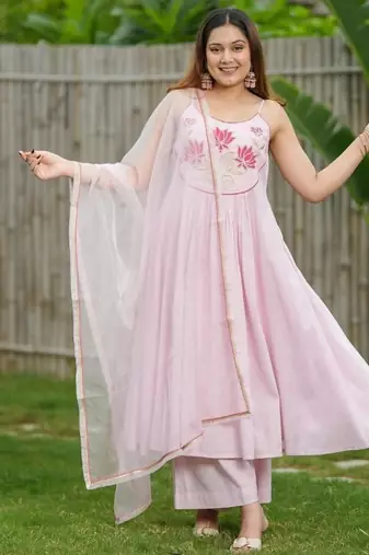 Baby pink lotus hand embroidered cotton kurta set