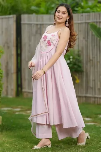 Baby pink lotus hand embroidered cotton kurta set