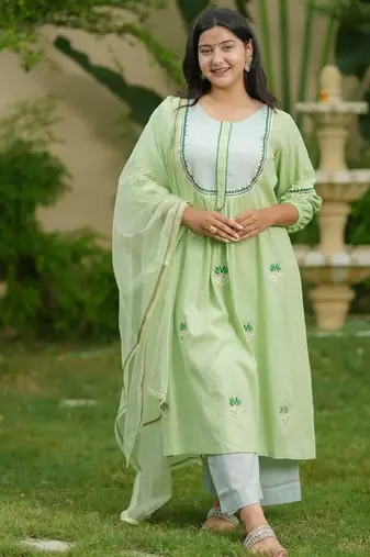 Green lotus hand embroidered cotton kurta set