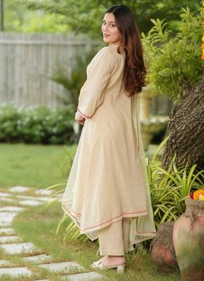 Beige lotus hand embroidered cotton suit set 3