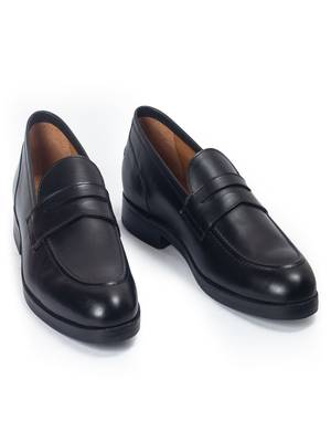 Black solid leather shoes 3