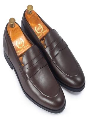 Brown solid leather shoes 2