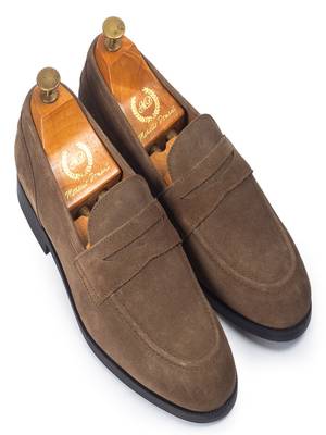 Olive solid leather shoes 1