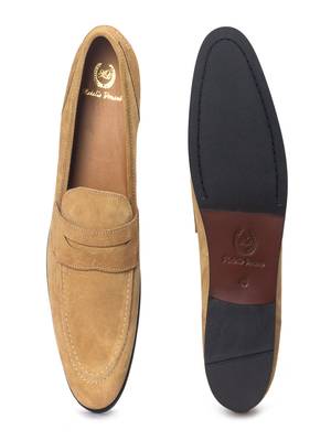 Beige solid leather shoes 5