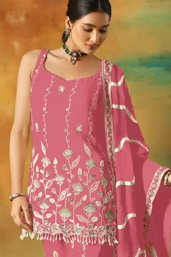 Magenta heavy fox georgette suit with embroidery 