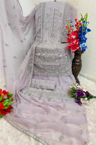 Lavender naylon organza suit with embroidered mirror 