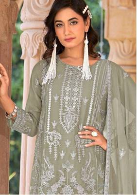 Sea green naylon organza suit with embroidered mirror  2