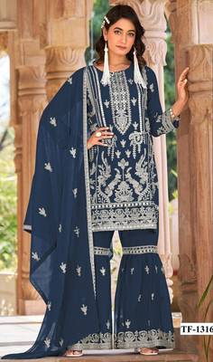 Navy blue naylon organza suit with embroidered mirror  1