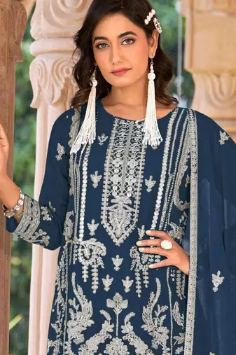 Navy blue naylon organza suit with embroidered mirror 
