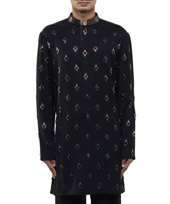 Black embroidered cotton kurta set 4