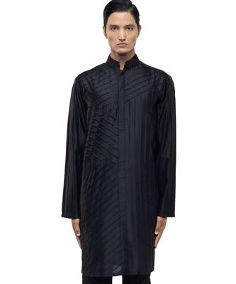 Black plain silk kurta set 1