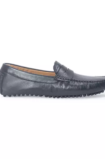 Black solid leather loafers