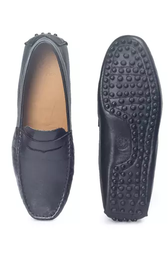 Black solid leather loafers