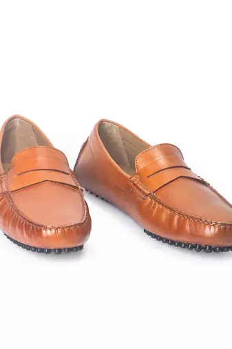 Tan solid leather loafers