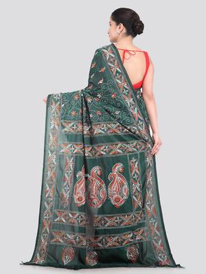 green handloom silk embroidered katha stitch work saree with blouse piece 3