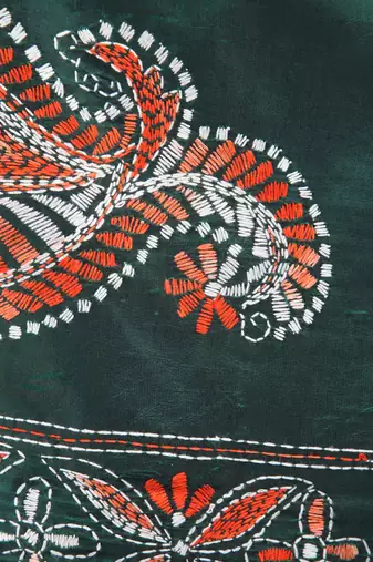 green handloom silk embroidered katha stitch work saree with blouse piece