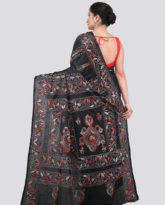 black handloom silk embroidered katha stitch work saree with blouse piece 3