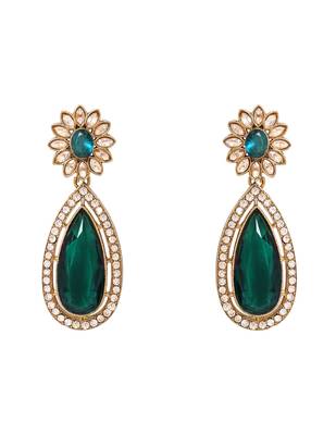 Gold plated stylish design crystal diamond traditional floral necklace with earrings & maang tikka jewellery 4