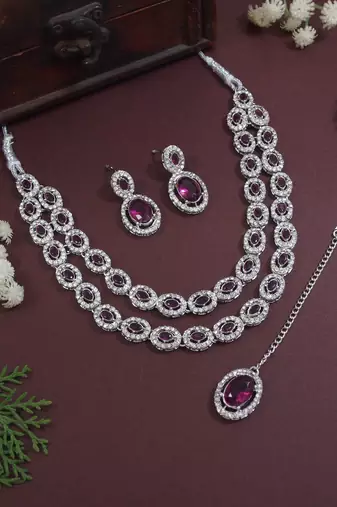 Silver plated stylish design crystal diamond oval shape necklace with earrings & maang tikka jewellery
