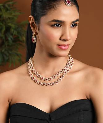 Gold plated stylish design crystal diamond oval shape necklace with earrings & maang tikka jewellery 1