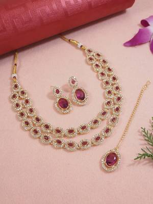 Gold plated stylish design crystal diamond oval shape necklace with earrings & maang tikka jewellery 2