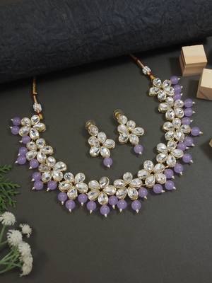 Gold plated traditional handcrafted stone choker necklace jewellery set with earrings for women  1