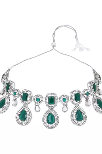 Silver plated traditional kundan & stone choker necklace jewellery with earrings & maang tikka