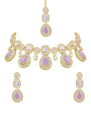Traditional kundan & stone choker necklace jewellery with earrings & maang tikka set for women/girls  1