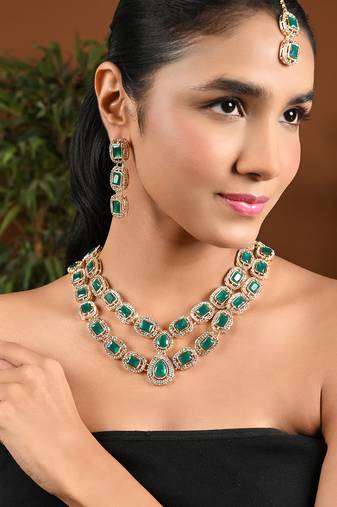 Gold plated traditional stone special necklace with earring & maang tikka set for women