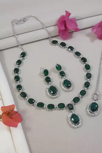 Silver plated stylish design crystal diamond necklace with earrings & maang tikka jewellery set for women 