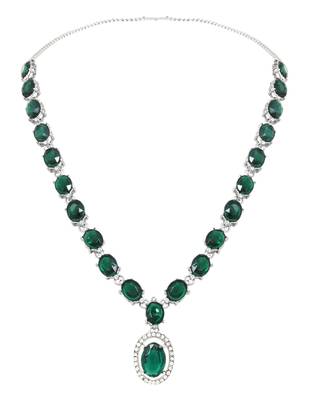 Silver plated stylish design crystal diamond necklace with earrings & maang tikka jewellery set for women  3