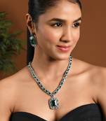 Silver plated stylish design crystal diamond necklace & earrings jewellery set for women (silver green)