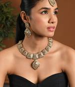 Gold plated traditional square & stone choker necklace jewellery with earrings & maang tikka set for women 