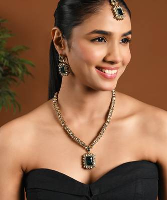 Gold plated stylish design crystal diamond necklace with earrings & maang tikka jewellery set for women  1