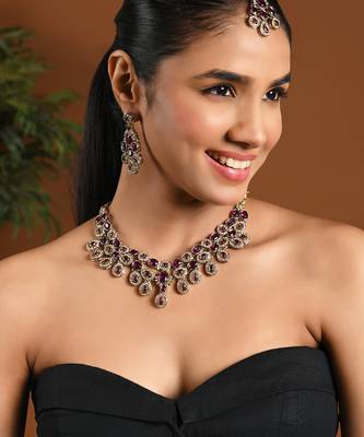 Traditional teardrop design & stone necklace jewellery with earrings & maang tikka set for women (ij414) (wine) 1