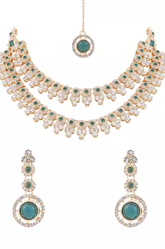 Gold plated stylish design crystal diamond necklace with earrings & maang tikka jewellery set for women 