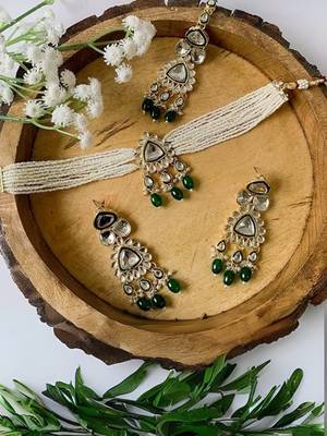 Gold plated latest fashion stylish multi layered choker necklace jewellery set for women  2