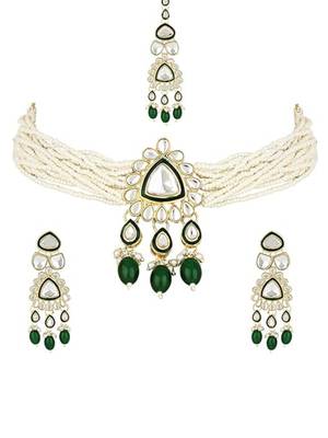 Gold plated latest fashion stylish multi layered choker necklace jewellery set for women  3