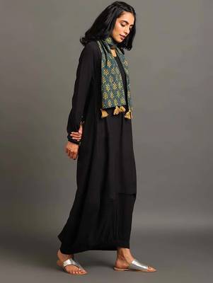 Black boho balloon dress 3