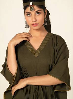 Forest green sufi asmi kaftan dress 3