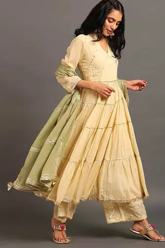 Cream fizaa kurta set