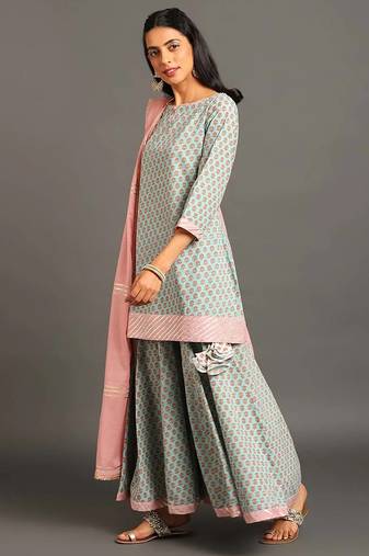 Diya kurta sharara set