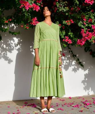 Green mulmul midi dress 3
