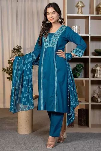 Aaysa women embroidered blue kurta set with printed dupatta