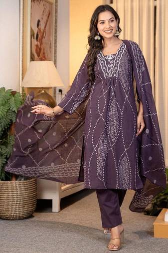 Aaysa women embroidered purple kurta set with printed dupatta