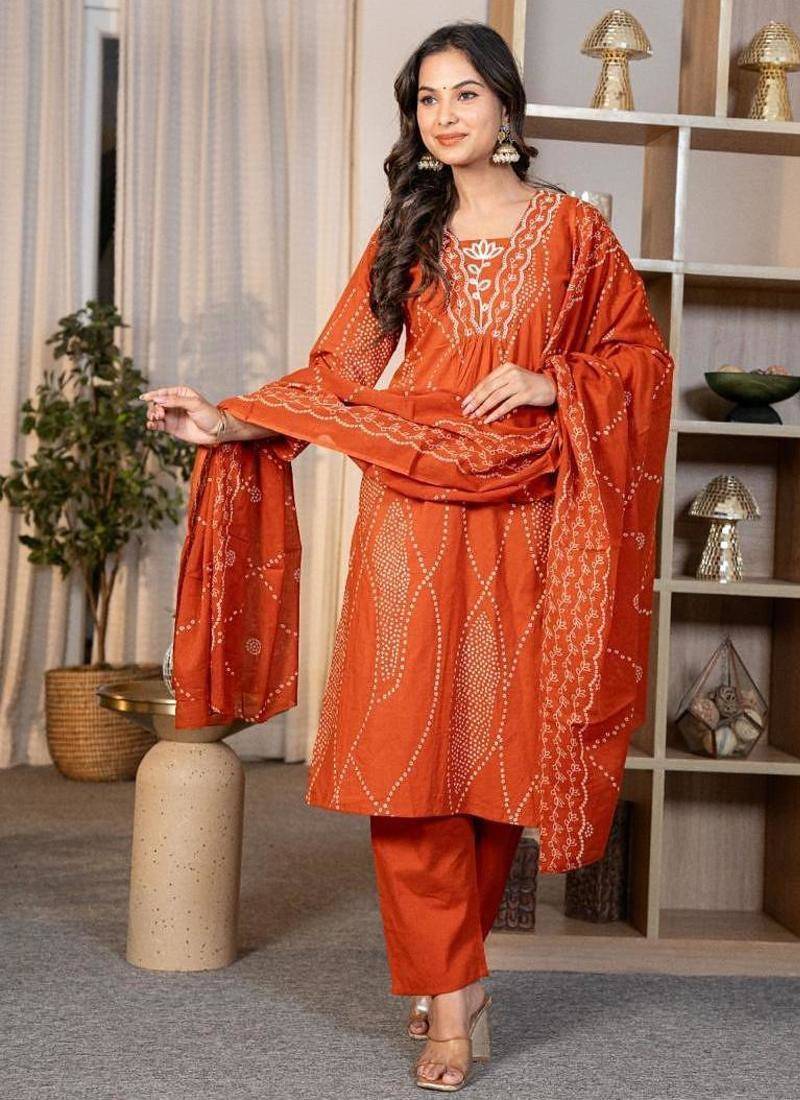 Aaysa women embroidered orange kurta set with printed dupatta