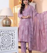 Lilac Women Embroidered Kurta Set With Printed Dupatta