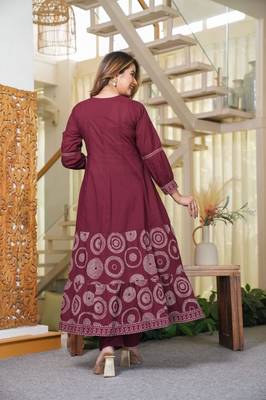 Maroon Women Embroidered Anarkali Kurta Set With Printed Dupatta 3